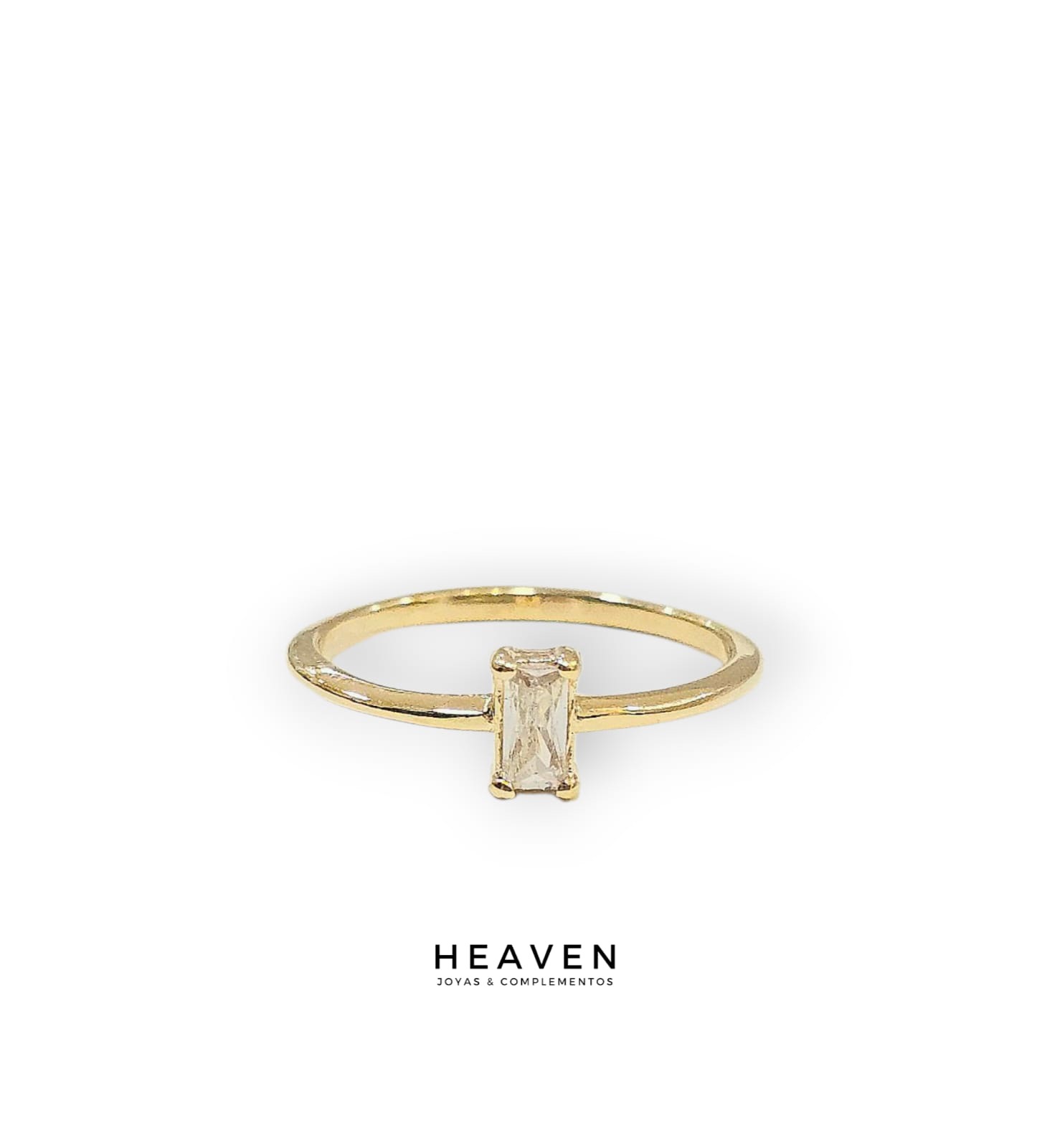 Anillo en enchapado en oro. Zirconia blanca